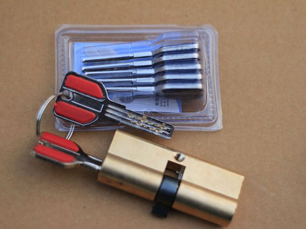 沙湾24小时上门开锁公司